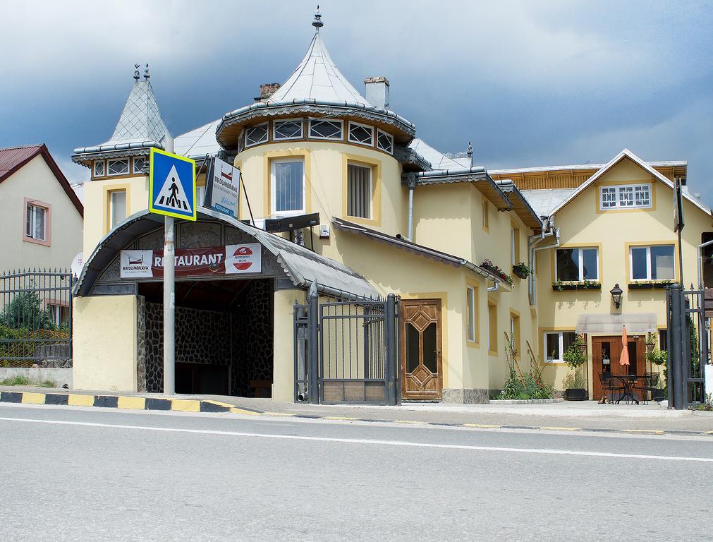 B&B Dumbrava Gura Humorului Exteriör bild